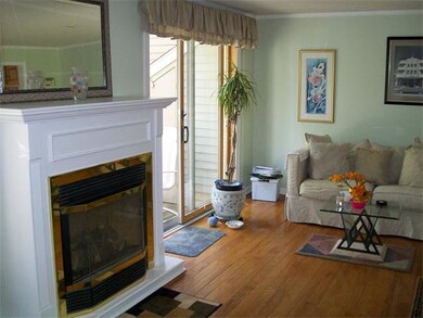 187 Brickett Hill Cir unit 187, Haverhill, MA 01830 - photo 2