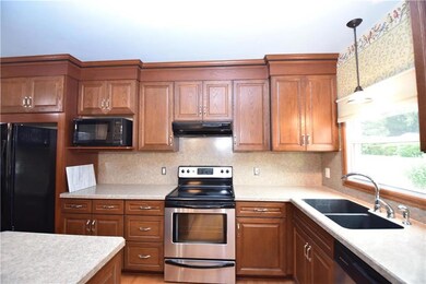 724 North St, Jim Thorpe, PA 18229 - photo 4