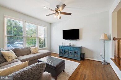 10788 Brewer House Rd, Rockville, MD 20852 - photo 6