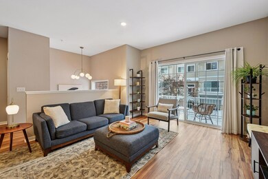 588 Willoughby Way W unit 414, Hopkins, MN 55305 - photo 3