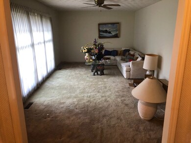 2317 Riverhill Dr, Valdosta, GA 31602 - photo 6