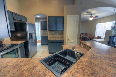 Kitchen (2)