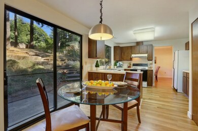 8430 SE 45th St, Mercer Island, WA 98040 - photo 5