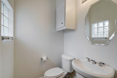 3665 Main Plaza Dr, Houston, TX 77025 - photo 7