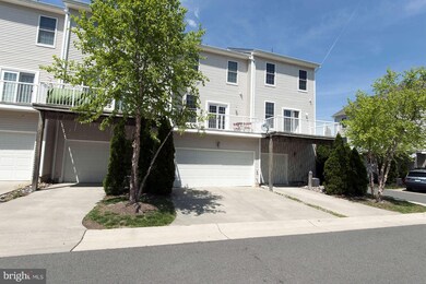 42813 Flannigan Terrace unit 15B, Chantilly, VA 20152 - photo 3