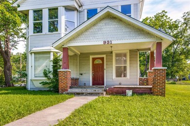 931 W Chestnut St, Denison, TX 75020 - photo 5