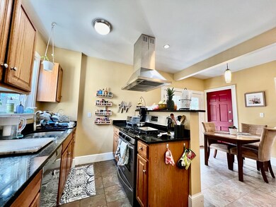 69 Woodlawn St unit 2, Jamaica Plain, MA 02130 - photo 4