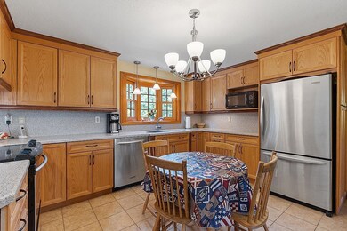 10 Gordon Ave, Pelham, NH 03076 - photo 6