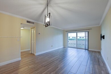 14500 SW 88th Ave unit 104, Palmetto Bay, FL 33176 - photo 2