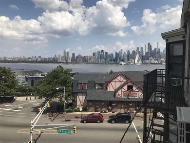 965 Boulevard E unit 4-2, Weehawken, NJ 07086 - photo 2