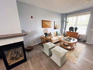 17 S Gardens Way unit 112, Fitchburg, WI 53711 - photo 3