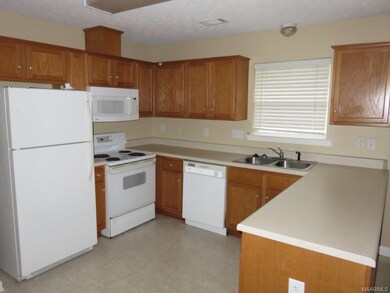 801 Cottage Ln, Prattville, AL 36067 - photo 5