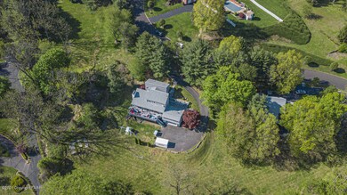 2902 Paprika Rd, Doylestown, PA 18902 - photo 4