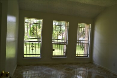 3463 Sandbrook Dr, Houston, TX 77066 - photo 7