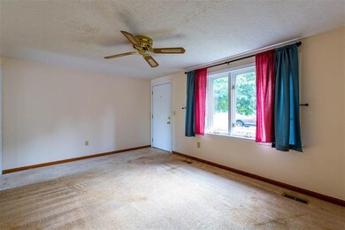 33 Syracuse Rd, Nashua, NH 03064 - photo 5