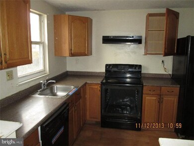 146 Independence Dr, Morrisville, PA 19067 - photo 5