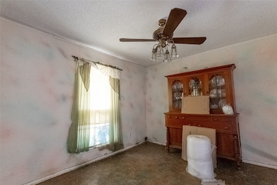 708 Redbud Dr, Forney, TX 75126 - photo 2