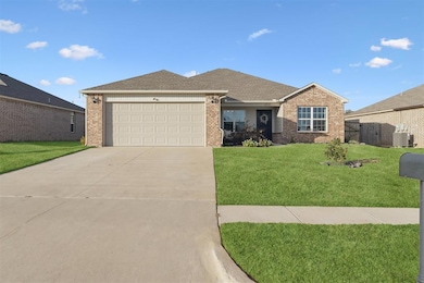 1933 W Antler Way, Mustang, OK 73064 - photo 4