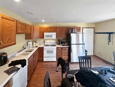 2058 Oakridge Pkwy N, Terre Haute, IN 47802 - photo 5