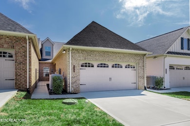 172 Goldheart Rd, Farragut, TN 37934 - photo 2