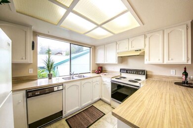 27828 10th Ave S, Des Moines, WA 98198 - photo 7