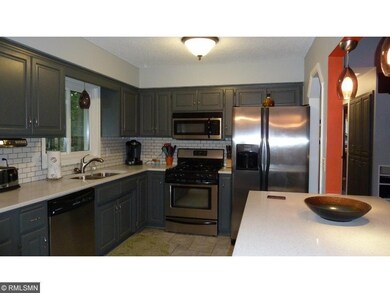 Fabulous kitchen with new SS appliances, backsplas