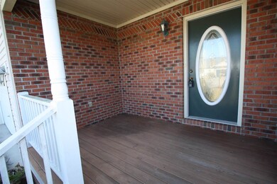 323 Richmond Dr, Jacksonville, NC 28540 - photo 2