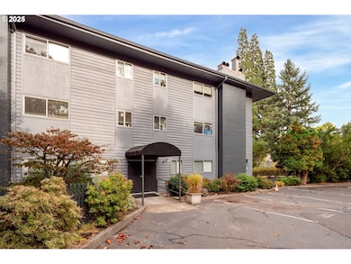 200 Burnham Rd unit 200, Lake Oswego, OR 97034 - photo 3