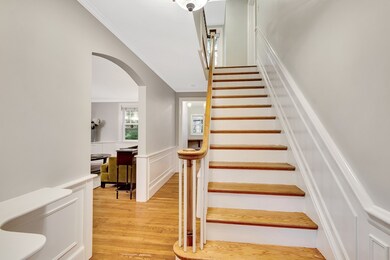 9 Bellaire Rd, West Roxbury, MA 02132 - photo 4