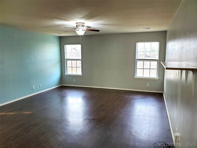 Spacious living room