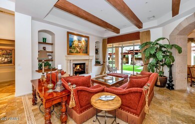 4612 W El Cortez Pl-large-006-009-4612 W