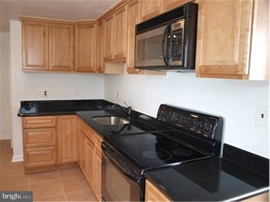 309 Frazer Place, New Castle, DE 19720 - photo 2