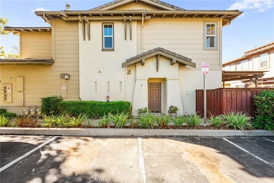 41537 Wild Ivy Ave unit 1, Murrieta, CA 92562 - photo 2