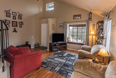 1708 NE Hollow Tree Ln, Bend, OR 97701 - photo 4