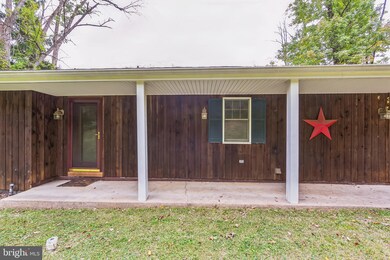 217 Mountain View Rd, Reading, PA 19607 - photo 5