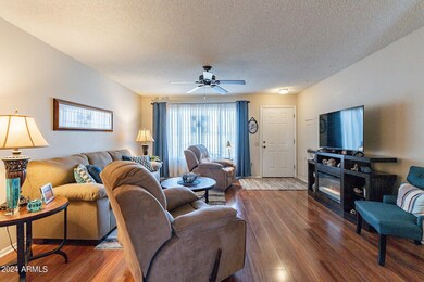 17411 N Jasmine Dr unit 54, Sun City, AZ 85373 - photo 4