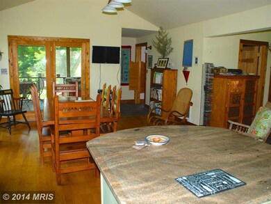 576 Tinsley Dr, Radiant, VA 22732 - photo 5