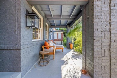 06-Front Porch