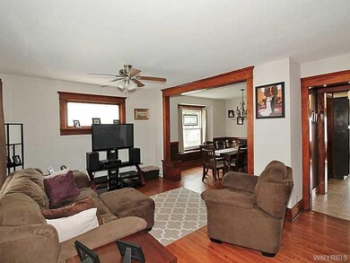 115 E Felton St, North Tonawanda, NY 14120 - photo 4