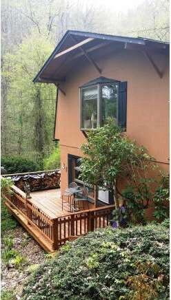 Large Deck, Gated for Pets