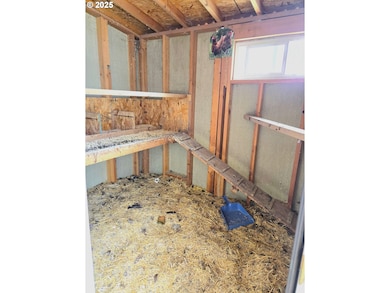 212 NW 5th Ave, John Day, OR 97845 - photo 6