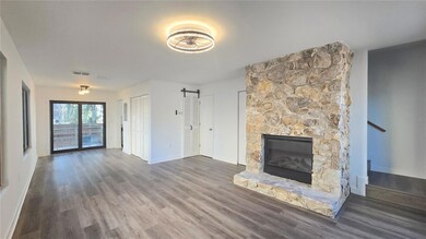 2300 SW 43rd St unit L1, Gainesville, FL 32607 - photo 3