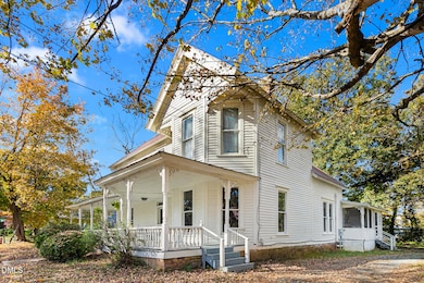 200 Albright Ave, Graham, NC 27253 - photo 2