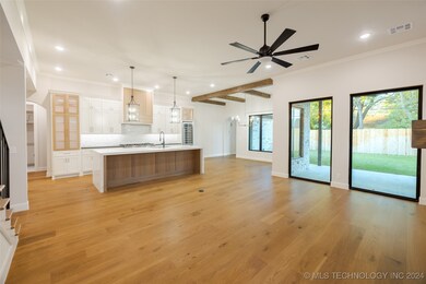 1119 E 36th Place, Tulsa, OK 74105 - photo 6