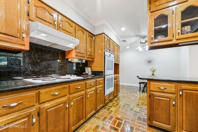 6709 Caraway Rd, Moss Point, MS 39562 - photo 4