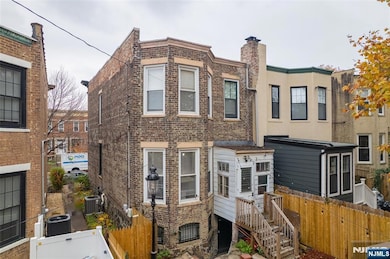 257 Woodlawn Ave, Jersey City, NJ 07305 - photo 5