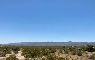 Border lot from Road