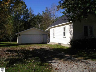 1469 N Huron Rd, Tawas City, MI 48763 - photo 3