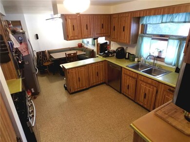 Kitchen and Breakfast nook