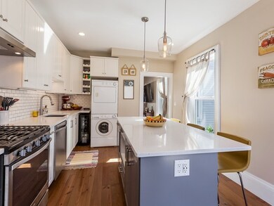 50 Florence St unit 2, Somerville, MA 02145 - photo 2